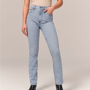 Abercrombie & Fitch Ultra High Rise 90s Slim Straight - 26s